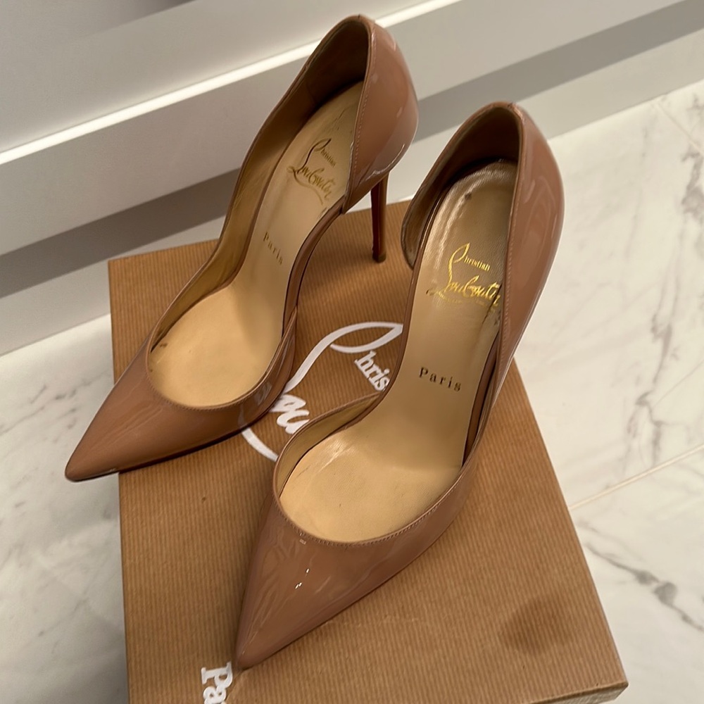 Christian louboutin 37.5 nude